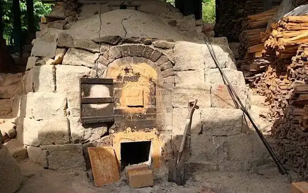 Wood-fired kiln