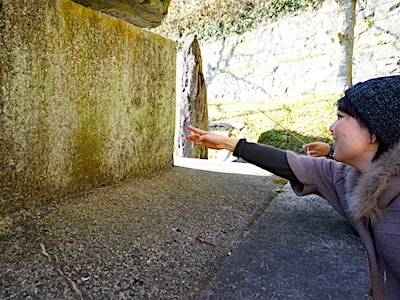 Takeo-onsen-monument